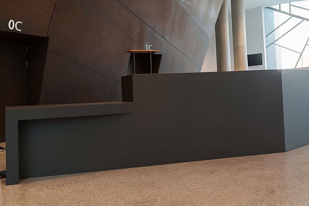 Imagen La Excuadra Galeria Comercios 4